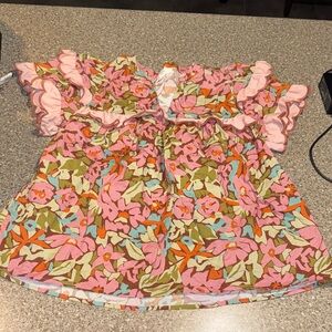 Entro floral boutique top